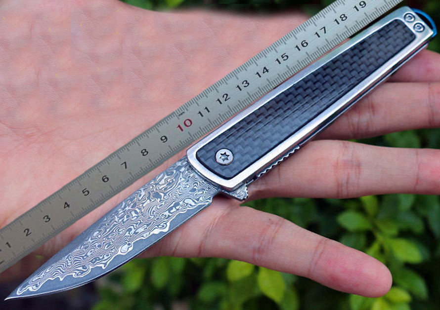 1Pcs New Damascus Flipper Folding Blade Knife VG10 Damascus Steel Drop Point Blade Carbon Fiber + Steel Sheet Handle Knives
1Pcs New Damascus Flipper Folding Blade Knife VG10 Damascus Steel Drop Point Blade Carbon Fiber + Steel Sheet Handle Knives