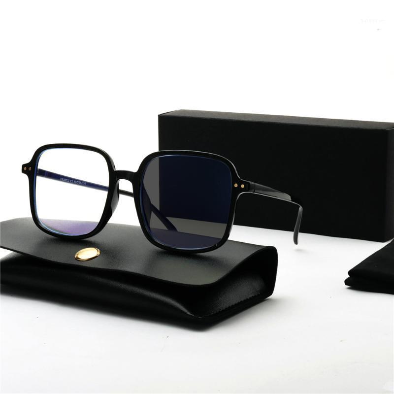 Progressive Multifocal glasses women men outdoor Photochromic Reading Glasses Men Points for Reader Near Far sight UV400 NX1
Progressive Multifocal glasses women men outdoor Photochromic Reading Glasses Men Points for Reader Near Far sight UV400 NX1