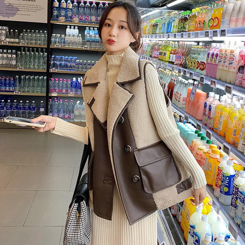 Women ImitationLamb Hair Stitching PU Fur One Female Winter New Loose Waistcoat Lapel Vest Jacket, Khaki
Women ImitationLamb Hair Stitching PU Fur One Female Winter New Loose Waistcoat Lapel Vest Jacket, Khaki