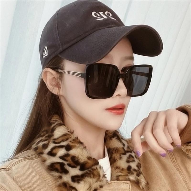 Sunglasses 2021 Square Fashion Luxury Women Brand Designer ManWomen Glasses Classic Vintage UV400 Outdoor
Sunglasses 2021 Square Fashion Luxury Women Brand Designer ManWomen Glasses Classic Vintage UV400 Outdoor
