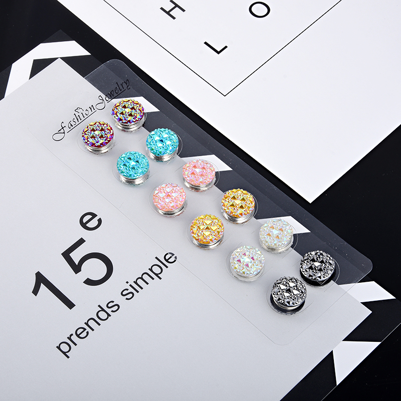 Crystal flower veil brooch pin Elegant magnet brooch hijab pin muslim girls burka scarf fix pin buckle 12pcs 201009
Crystal flower veil brooch pin Elegant magnet brooch hijab pin muslim girls burka scarf fix pin buckle 12pcs 201009