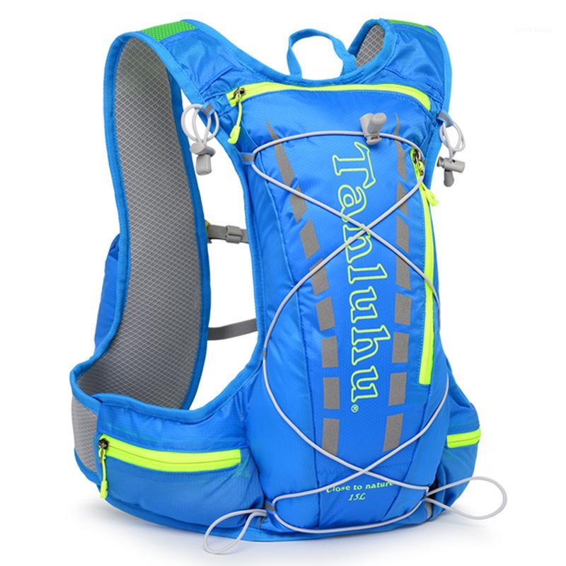 Lightweight Running Hydration Vest Backpack 15L Outdoor Trail Cycling Climbing Running Marathon Hiking Outdoor Sport Bag Pack XL1, Water bag only
Lightweight Running Hydration Vest Backpack 15L Outdoor Trail Cycling Climbing Running Marathon Hiking Outdoor Sport Bag Pack XL1, Water bag only