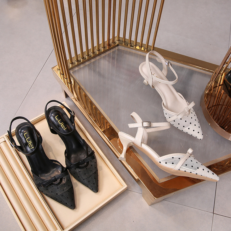 2021 New Summer Female Sandals Sexy High-heeled Half-heel Big Size -43 Large Fat W2o8, Apricot
2021 New Summer Female Sandals Sexy High-heeled Half-heel Big Size -43 Large Fat W2o8, Apricot