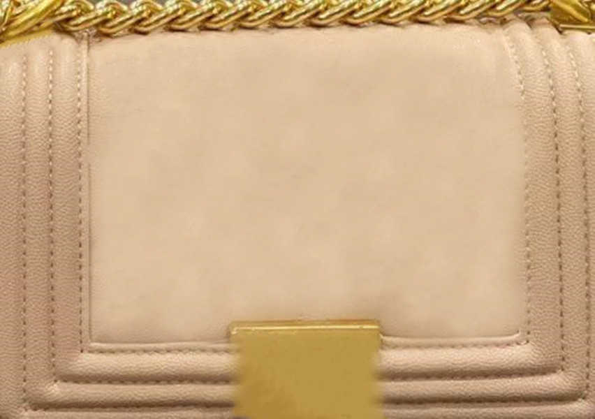 fashion Women Classic Mini Bags Quilted Chain Flap Diamond Calfskin Caviar Genuine Leather Shoulder Crossbody Bag wholesale Handbags, 20cm beige gold
fashion Women Classic Mini Bags Quilted Chain Flap Diamond Calfskin Caviar Genuine Leather Shoulder Crossbody Bag wholesale Handbags, 20cm beige gold