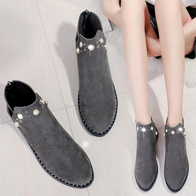 Hot style autumn/winter new boots women's pearl size women's ankle boots casual thermal, Black
Hot style autumn/winter new boots women's pearl size women's ankle boots casual thermal, Black