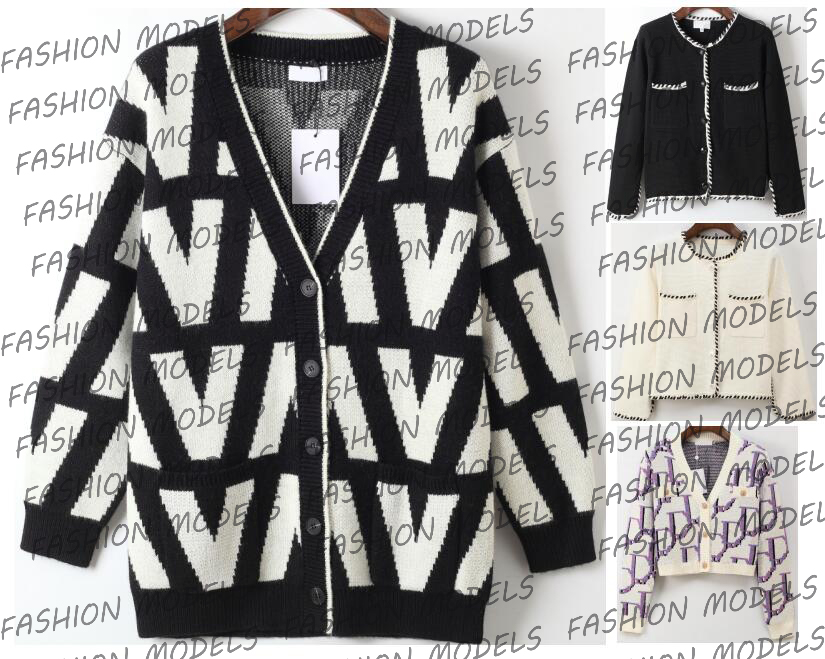 Womens Cardigan Classical Knits and Tees Luxury Designers Woman Sweater With Logo Pattern Knitwear Ladies Knitted Top Casual Coat V Neck Cardigans, Silical gel
Womens Cardigan Classical Knits and Tees Luxury Designers Woman Sweater With Logo Pattern Knitwear Ladies Knitted Top Casual Coat V Neck Cardigans, Silical gel