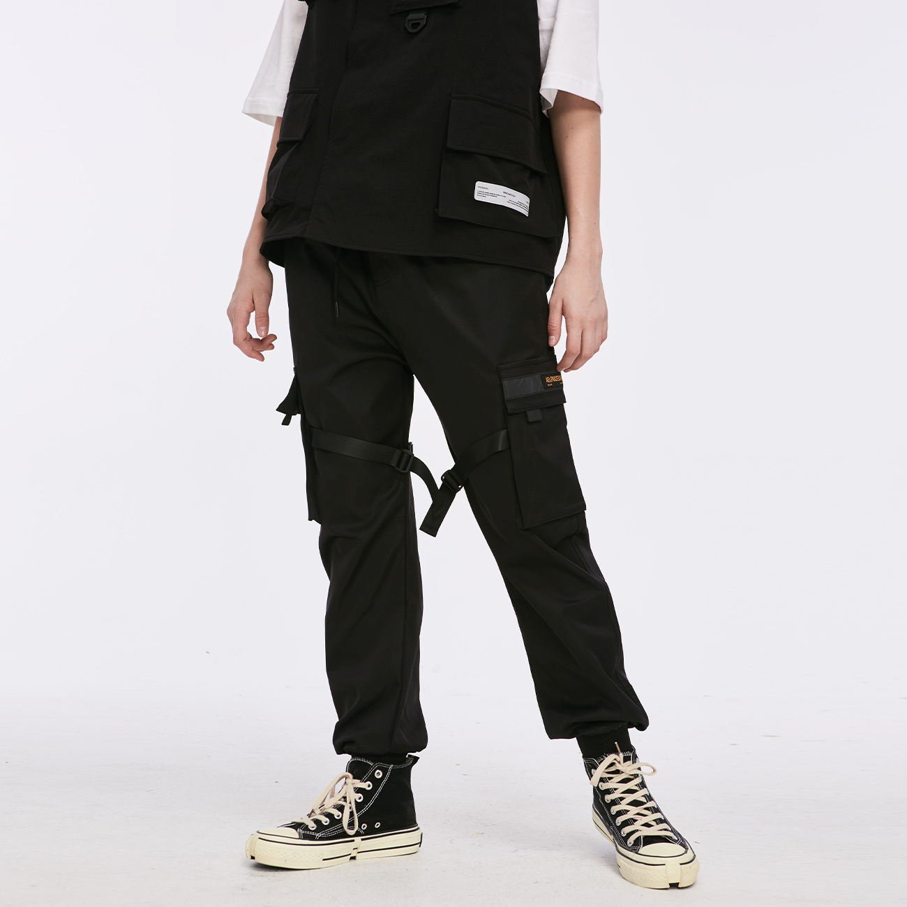 Aelfric Eden Ribbons Hip Hop Cargo Pants Men Black Pocket Streetwear Harajuku Techwear Pants Trousers Harem Joggers Sweatpants 201125