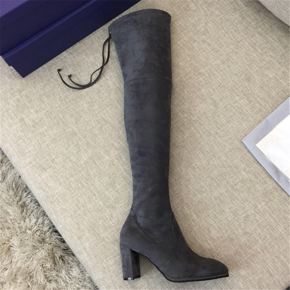 2020 high quality Classic womens over the knee boots black suede winter women over the knee high boots 35-42
2020 high quality Classic womens over the knee boots black suede winter women over the knee high boots 35-42