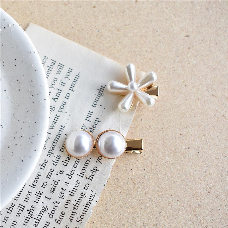 Hair Clips & Barrettes Fashion Elegant Pearl Round Metal Women Hairpin Girls Hairpins Flower Barrette Styling Accessories Jewelry, Golden;silver
Hair Clips & Barrettes Fashion Elegant Pearl Round Metal Women Hairpin Girls Hairpins Flower Barrette Styling Accessories Jewelry, Golden;silver