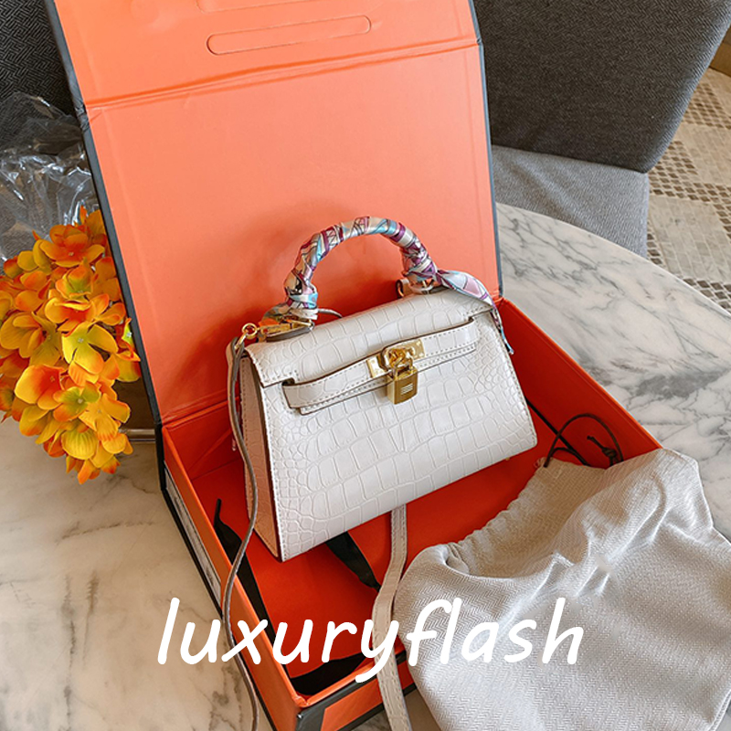 Mini Crocodile Pattern Genuine Leather Kawaii Women Luxurys Designers Handbags Europe 2021 Lady Fashion Mini Small Purse Crossbody Handbag