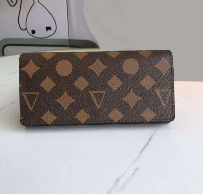 2023 Fashion Designers Wallets Luxurys Mens Women Leather Bags High Quality Classic Bee Tiger Snake Letters Purses Original Box Digram Card
2023 Fashion Designers Wallets Luxurys Mens Women Leather Bags High Quality Classic Bee Tiger Snake Letters Purses Original Box Digram Card