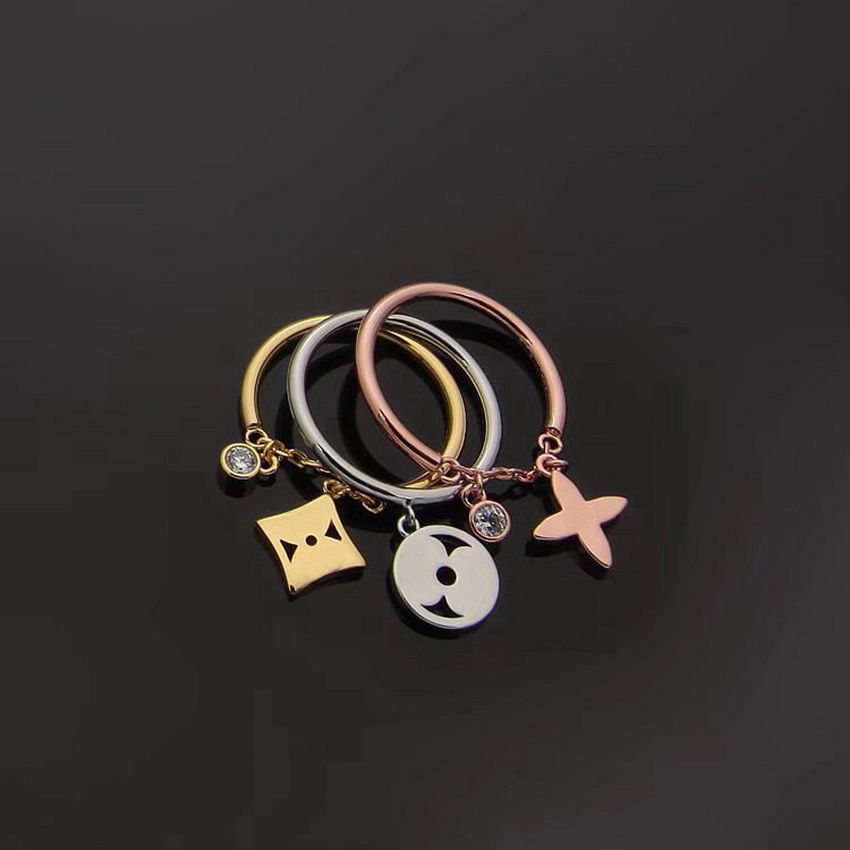Europe America Fashion Style Rings Lady Womens 3 Color Metal Engraved V Initials Hollow Out Flower With Diamond Combined Ring Size US6-US9 Q9F15S, Slivery;golden
Europe America Fashion Style Rings Lady Womens 3 Color Metal Engraved V Initials Hollow Out Flower With Diamond Combined Ring Size US6-US9 Q9F15S, Slivery;golden