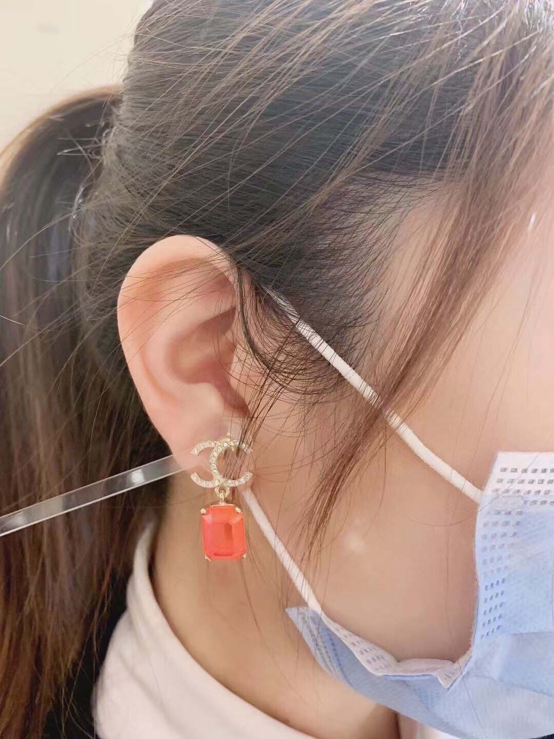 Stud earring with pink color crystal for women and mother wedding jewelry gift have box stamp PS4581, Golden
Stud earring with pink color crystal for women and mother wedding jewelry gift have box stamp PS4581, Golden