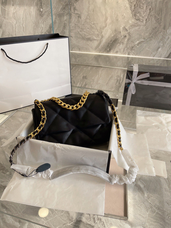 pieces of designer fashion bag coin purse old flower embossed classical chain shoulder bag lady purse belt bag free shipping 25cm Black0, Black
pieces of designer fashion bag coin purse old flower embossed classical chain shoulder bag lady purse belt bag free shipping 25cm Black0, Black