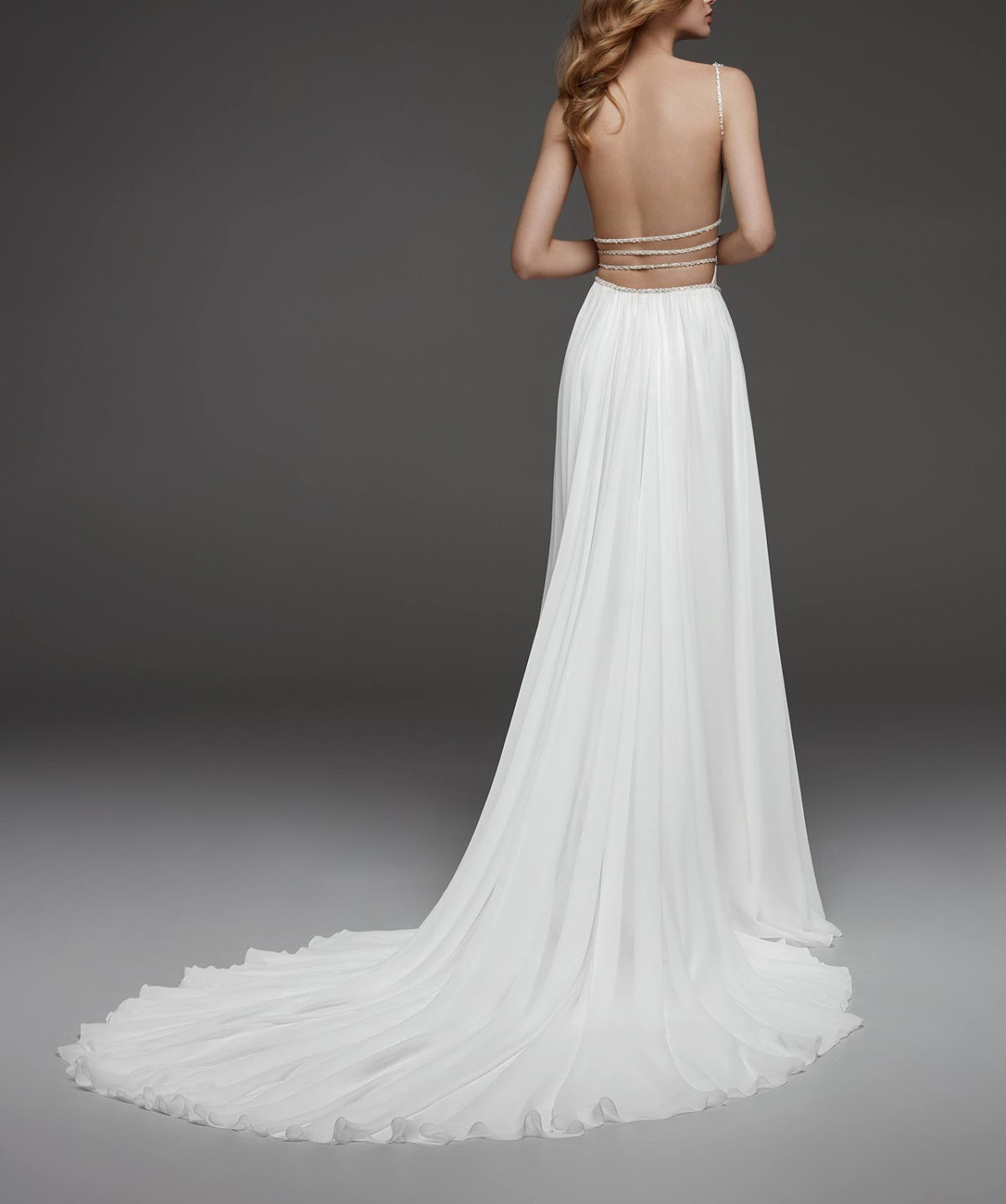 Simple And Elegant Stain Wedding Dresses With Decorates Backless Gown Appliqued Plus Size Bridal