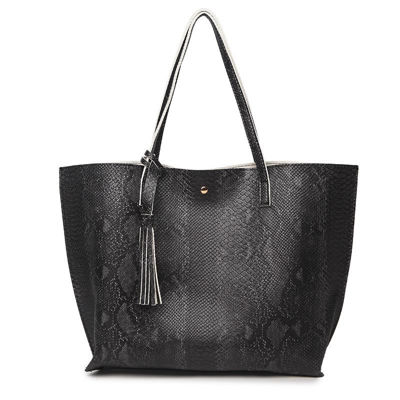 2021 Women Bag Shoulder PU Leather Retro Style Simple Bag Tassel Portable Handbag Women Luxury Bags Casual Tote Female, Beige
2021 Women Bag Shoulder PU Leather Retro Style Simple Bag Tassel Portable Handbag Women Luxury Bags Casual Tote Female, Beige