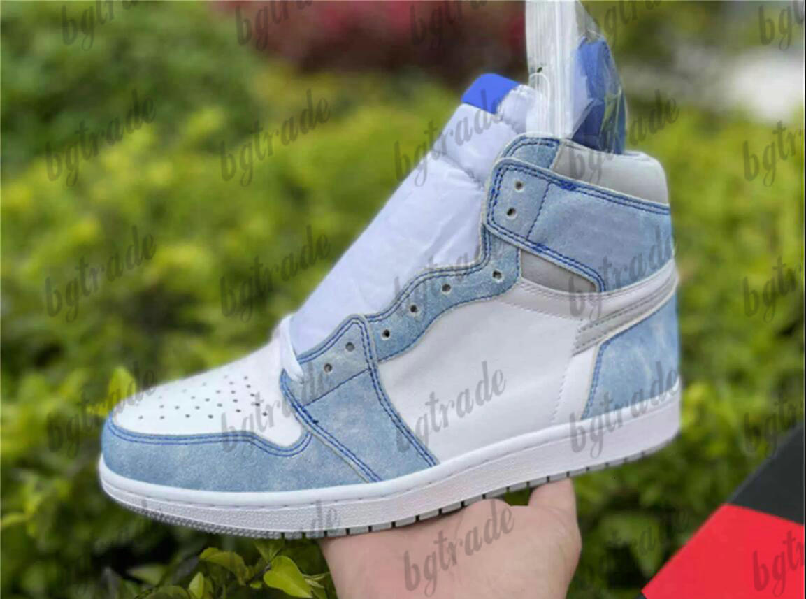1 Hyper Royal Designer Basketball Shoes 1s High OG Light Smoke Grey White Royal Blue Trainers Sports Sneakers
1 Hyper Royal Designer Basketball Shoes 1s High OG Light Smoke Grey White Royal Blue Trainers Sports Sneakers