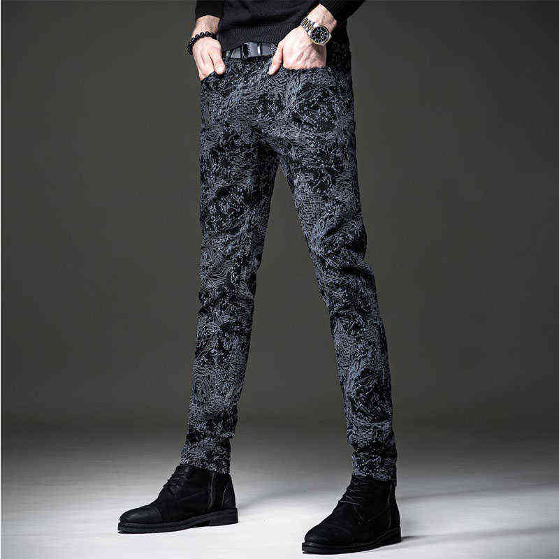 European summer jeans men's slim feet personality graffiti printing black casual long pants men trouser 211111