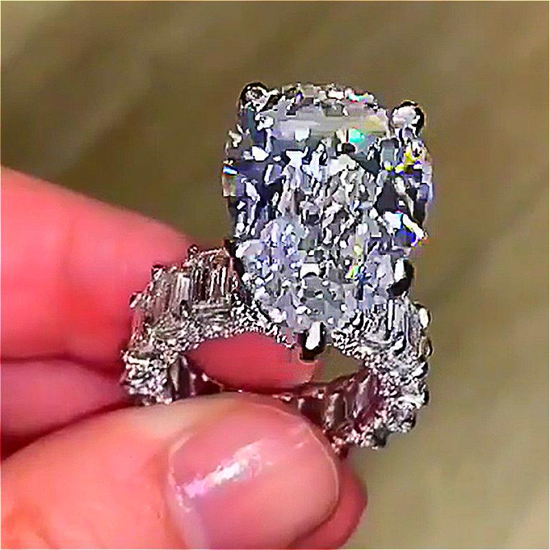 Wedding Rings Visisap Dazzling Zircon Inlaid With Super Large Pear Shape Full Stone For Lady Ring Gifts Jewelry Wholesale F375
Wedding Rings Visisap Dazzling Zircon Inlaid With Super Large Pear Shape Full Stone For Lady Ring Gifts Jewelry Wholesale F375