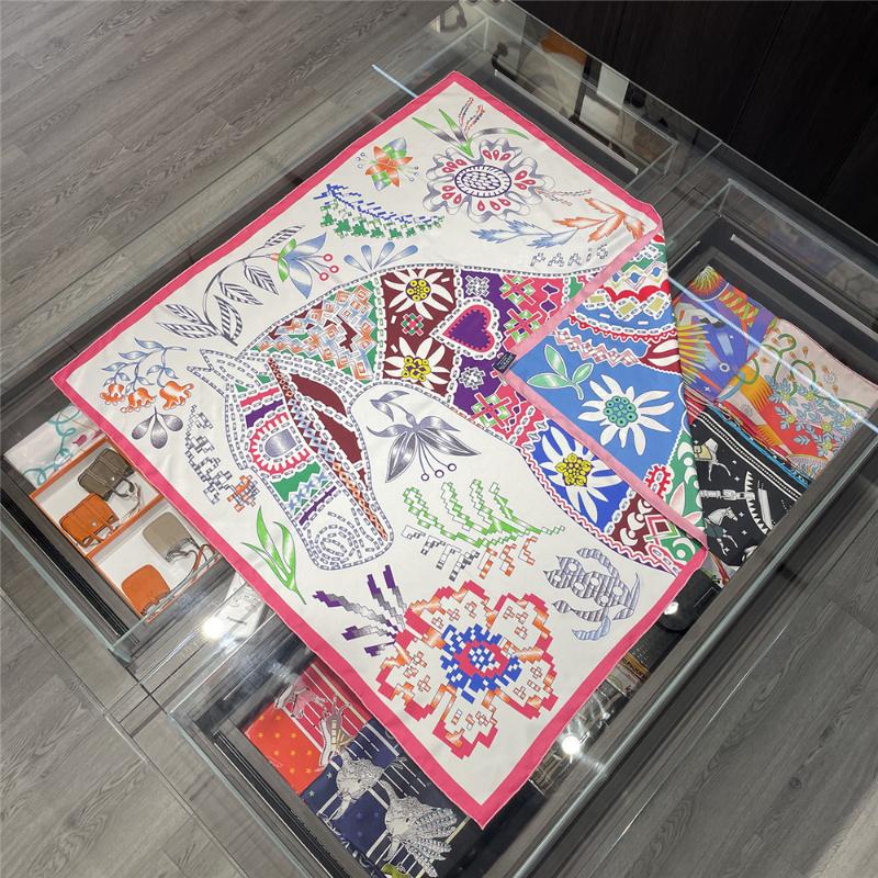 Scarves 90cm Double Sided Print Hand Rolled Edges 100% Natural Silk Scarf Mosaic Horse Women Square Shawl Brand Hijab Bandana
Scarves 90cm Double Sided Print Hand Rolled Edges 100% Natural Silk Scarf Mosaic Horse Women Square Shawl Brand Hijab Bandana