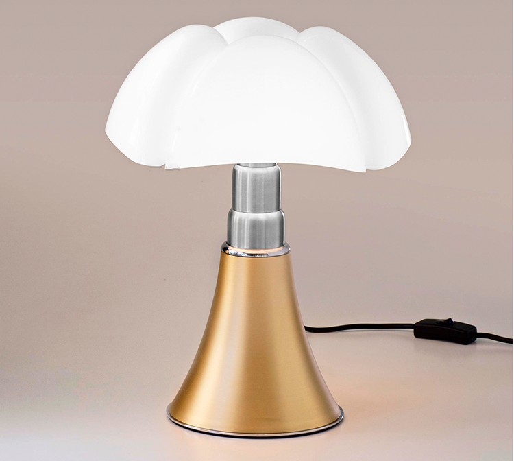 nordic martinelli luce's pipistrello lamp art designer table white glass bedside bedroom l night light
nordic martinelli luce's pipistrello lamp art designer table white glass bedside bedroom l night light
