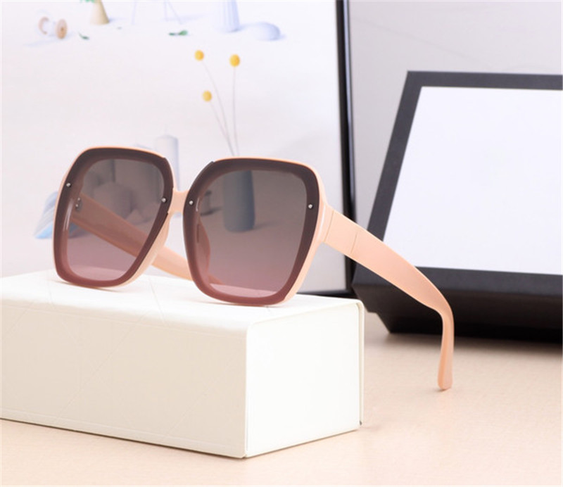 Gradient Square Luxurys Designers Sunglasses Men Arrival 2021 Super Quality Vintage Women Glasses For Man Wholesale gafas de sol hombre, White;black
Gradient Square Luxurys Designers Sunglasses Men Arrival 2021 Super Quality Vintage Women Glasses For Man Wholesale gafas de sol hombre, White;black