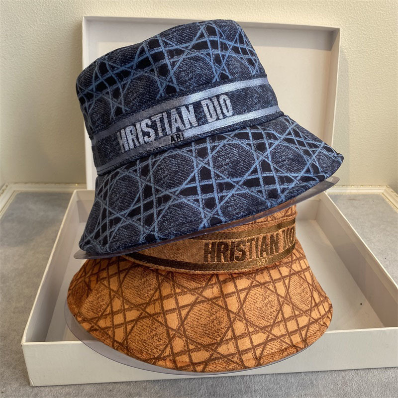 01 d Family's Early Spring Checkered Fisherman's Fashionable Foreign Style Letter Bucket Daily Street Shooting Versatile Small Brim Hat, Blue;gray
01 d Family's Early Spring Checkered Fisherman's Fashionable Foreign Style Letter Bucket Daily Street Shooting Versatile Small Brim Hat, Blue;gray