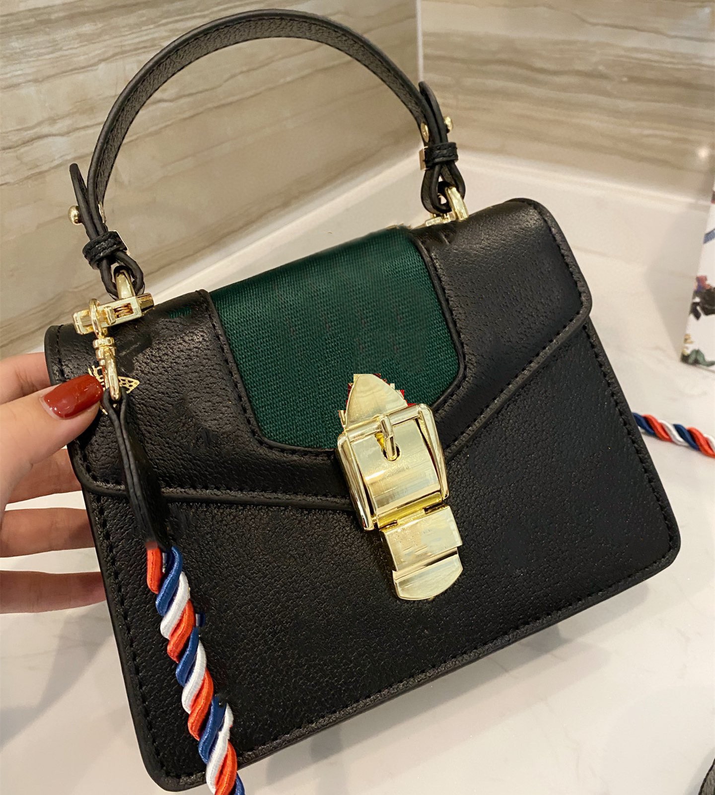 Fashion Shoulder Butterfly Envelope Bag Designer Brand High Quality Handbags Metallic Totes Purse Phone Bags Lady Cross body Classic style temperament Hobo, No bags
Fashion Shoulder Butterfly Envelope Bag Designer Brand High Quality Handbags Metallic Totes Purse Phone Bags Lady Cross body Classic style temperament Hobo, No bags