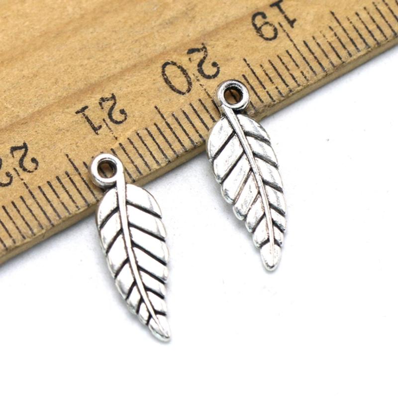 Charms 50pcs Feather Necklace Pendants Alloy Leaf Jewelry Making Accessory For DIY Crafts (Antique Silver), Bronze;silver
Charms 50pcs Feather Necklace Pendants Alloy Leaf Jewelry Making Accessory For DIY Crafts (Antique Silver), Bronze;silver