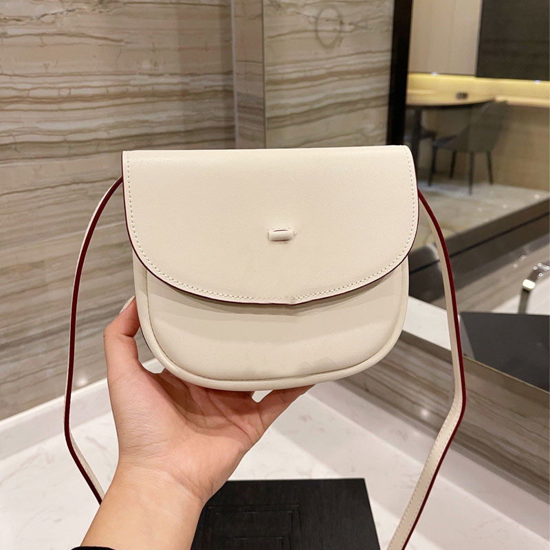 Women Kaia Shoulder Bag Cowhide Leather Cassandra Classic Envelope Small Square Crossbody Bag Solid Color Flap Y Purse Fashion Wallets, A box
Women Kaia Shoulder Bag Cowhide Leather Cassandra Classic Envelope Small Square Crossbody Bag Solid Color Flap Y Purse Fashion Wallets, A box