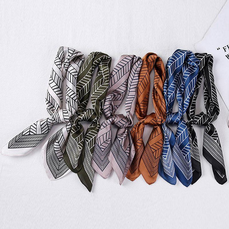 Scarves Plaid Print Square Scarf Neckerchief Luxury Imitated Silk Satin Head For Women 70*70Cm Shawl And Wraps, Blue;gray
Scarves Plaid Print Square Scarf Neckerchief Luxury Imitated Silk Satin Head For Women 70*70Cm Shawl And Wraps, Blue;gray