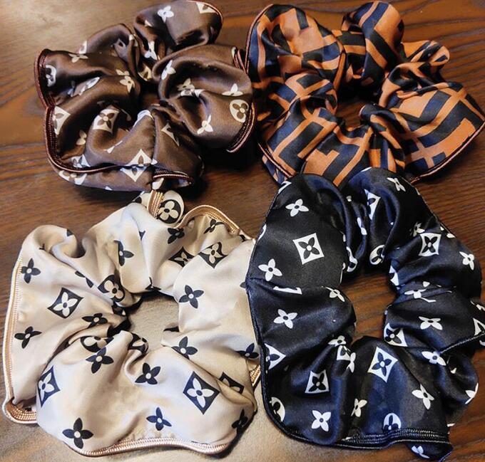 20color Wholesale Hats Women Designer Letter Hair Rubber Band Elastic Ponytail Holder High Quality Large Intestine HairBand Ties Ropes Accessories Jewelry
20color Wholesale Hats Women Designer Letter Hair Rubber Band Elastic Ponytail Holder High Quality Large Intestine HairBand Ties Ropes Accessories Jewelry