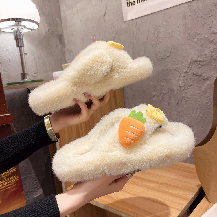 Slippers Women 2021 Net Celebrity Fashion Wild Fairy Style Cute Flat Bottom Non-slip Furry Drag For Autumn And Winter, Beige
Slippers Women 2021 Net Celebrity Fashion Wild Fairy Style Cute Flat Bottom Non-slip Furry Drag For Autumn And Winter, Beige