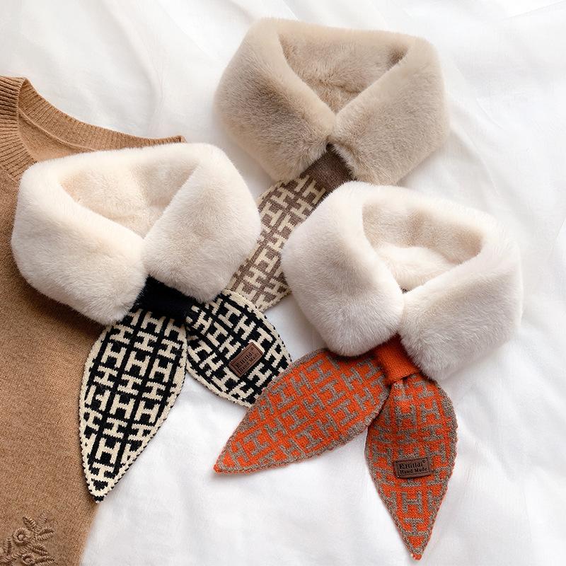 Women's Letter Design Knitted Scarf Neckerchief Women Fashion Thick Warm Faux Fur Neck Collar Scarves For Ladies
Women's Letter Design Knitted Scarf Neckerchief Women Fashion Thick Warm Faux Fur Neck Collar Scarves For Ladies
