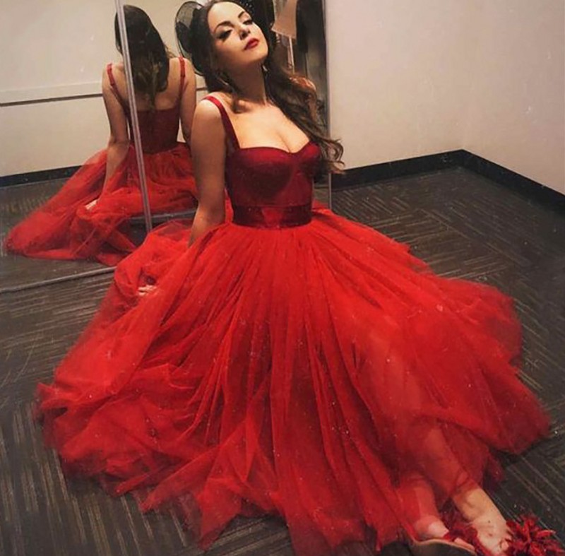 Classic Red Short Prom Dresses Spaghetti Straps Evening Gowns Sweetheart Corset Formal Party Gowns 2022 Vestidos de Fiesta robe soriee