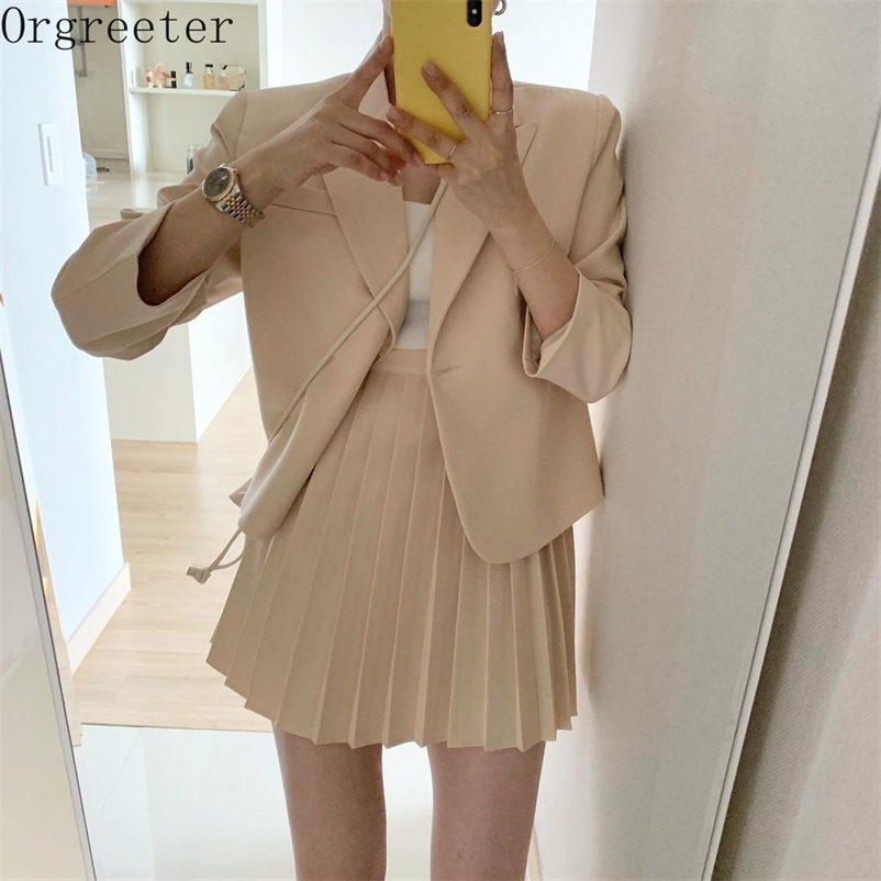 Temperament Two Piece Set Long Sleeve Notched Blazer and High Waist Pleated Mini Skirt Elegant Korean Casual Outfits Female 210525, Black
Temperament Two Piece Set Long Sleeve Notched Blazer and High Waist Pleated Mini Skirt Elegant Korean Casual Outfits Female 210525, Black