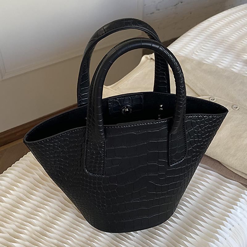 Ladies Vegetable Basket Handbag Retro Ladies Handbags Crocodile Pattern Women Messenger Bags Niche Simple Women Shoulder Bags, Black
Ladies Vegetable Basket Handbag Retro Ladies Handbags Crocodile Pattern Women Messenger Bags Niche Simple Women Shoulder Bags, Black