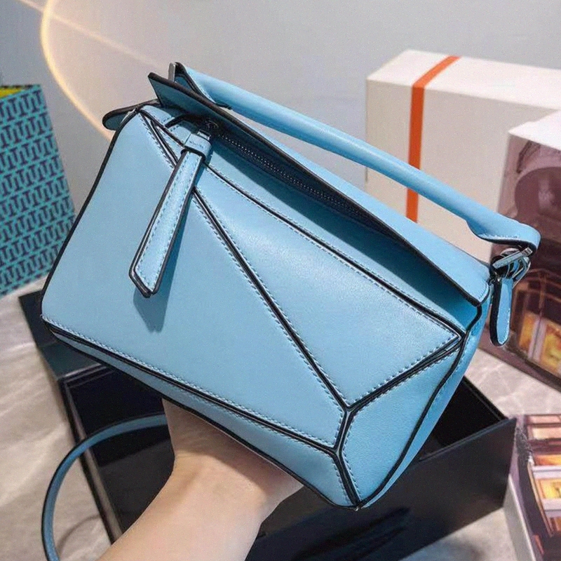2021Luxurys designer Mini shopping bag leather fashion handbag high quality lady 51PQ#
2021Luxurys designer Mini shopping bag leather fashion handbag high quality lady 51PQ#