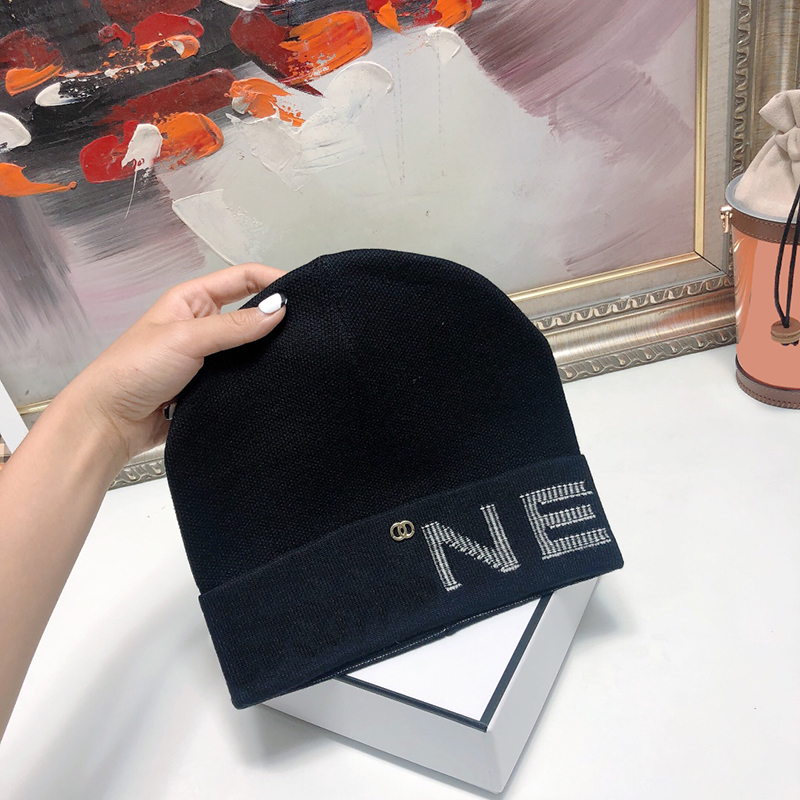 Fashion Knitted Hat Men's Letter Designers Hats Warm Winter Cap Women's Luxurys Beanie Solid Colour High Quality Sports Hip Hop Ca, Blue;gray
Fashion Knitted Hat Men's Letter Designers Hats Warm Winter Cap Women's Luxurys Beanie Solid Colour High Quality Sports Hip Hop Ca, Blue;gray