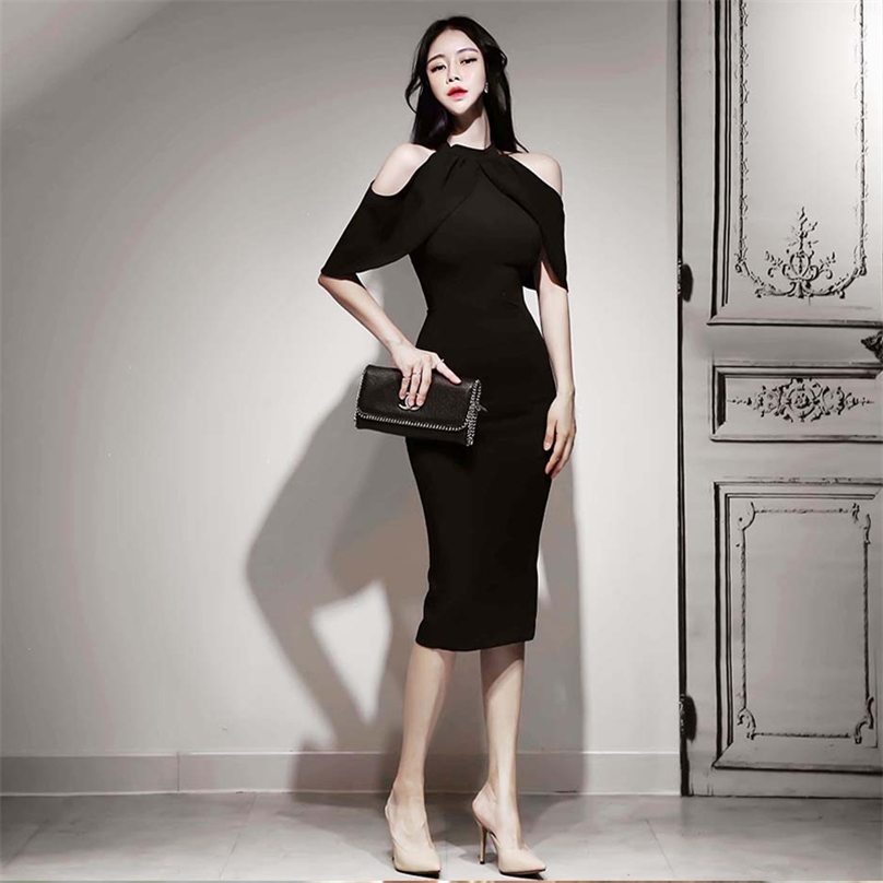 Black Dress for women summer off shoulder Ruffle Sleeveless Hang Polyester Ladies sexy formal party Dresses 210602
Black Dress for women summer off shoulder Ruffle Sleeveless Hang Polyester Ladies sexy formal party Dresses 210602