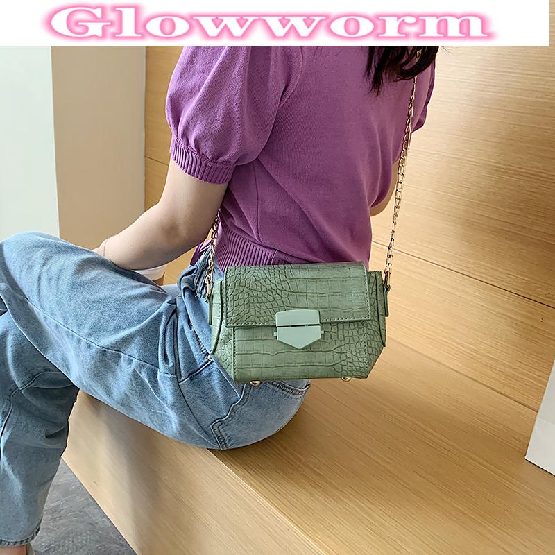 2021 Solid Crocodile Mini Women's Chain Small Bag Fashion Shoulder Messenger Bag Purses and Handbags Bags for Women Sac a Main, Beige
2021 Solid Crocodile Mini Women's Chain Small Bag Fashion Shoulder Messenger Bag Purses and Handbags Bags for Women Sac a Main, Beige