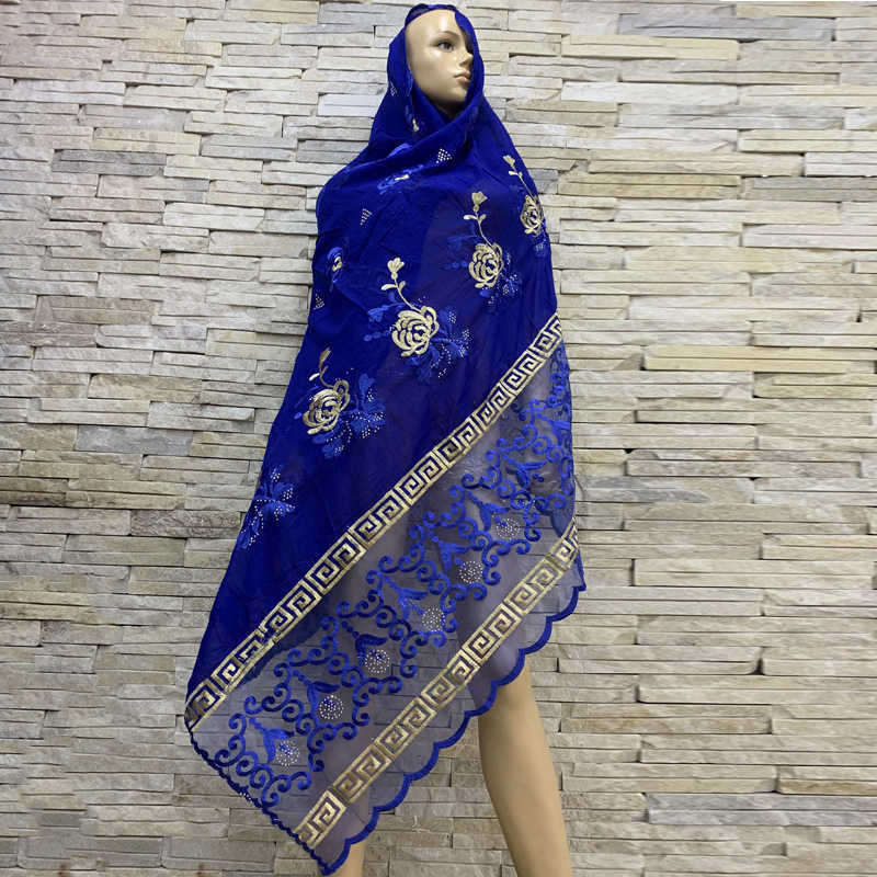 African Women Cotton Scarves Muslim Fashion Set Headscarf Net Turban Shawl Soft Indian Female Hijab Wrap Winter BF-180 Q0828
African Women Cotton Scarves Muslim Fashion Set Headscarf Net Turban Shawl Soft Indian Female Hijab Wrap Winter BF-180 Q0828