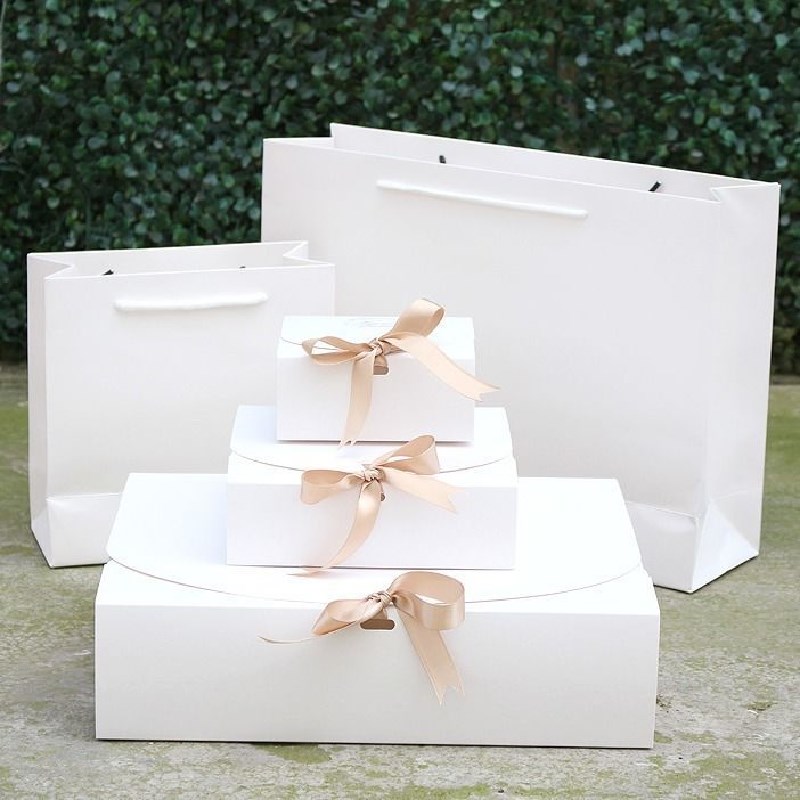 Square birthday Gift Wrap bowknot high heels sweater lipstick shirt size packaging gifts box scarf case
Square birthday Gift Wrap bowknot high heels sweater lipstick shirt size packaging gifts box scarf case