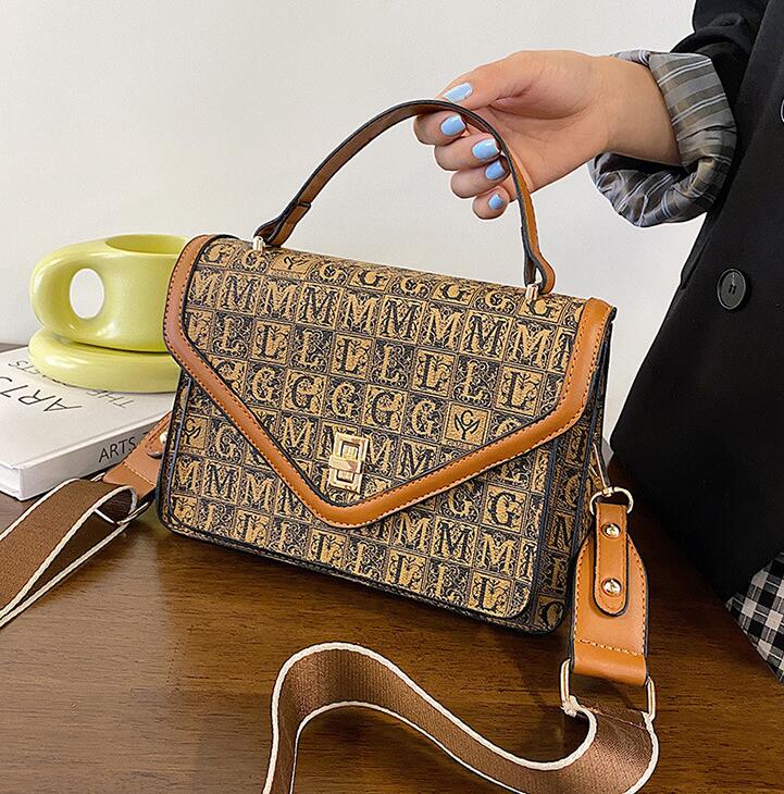 Factory Outlet women shoulder bag elegant atmosphere edge contrast leather handbag multifunctional polka dot fashion handbags street trend printed backpack
Factory Outlet women shoulder bag elegant atmosphere edge contrast leather handbag multifunctional polka dot fashion handbags street trend printed backpack