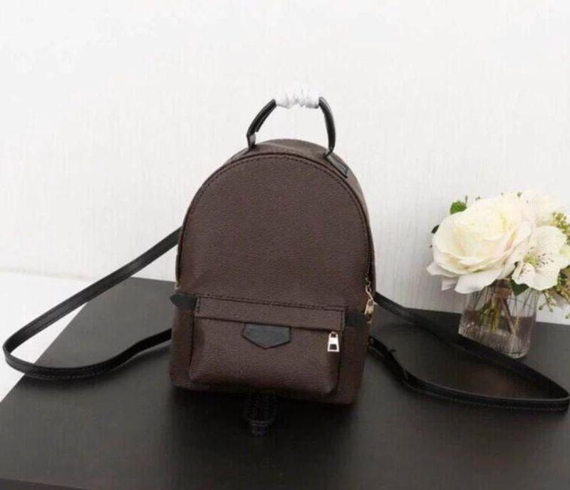 Handbags Travel Mini PALM SPRINGS Leather Backpack High Quality Messenger Bags Women Designer Shoulder Bag Purse Wrkhx
Handbags Travel Mini PALM SPRINGS Leather Backpack High Quality Messenger Bags Women Designer Shoulder Bag Purse Wrkhx