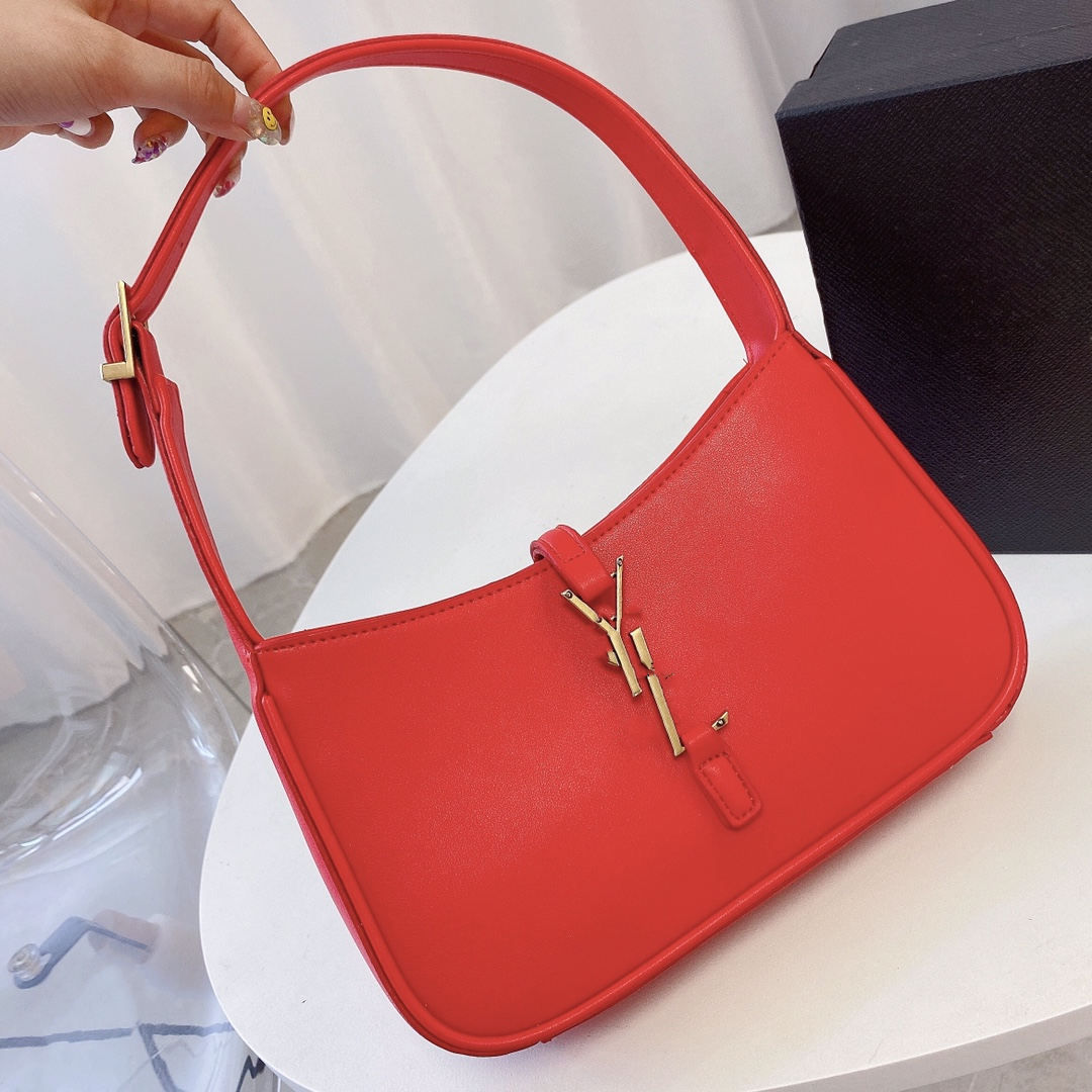 Luxurys Designers Bags 2021 high-quality handbags imitation counter brand handbags shoulder bag messenger bag a3
Luxurys Designers Bags 2021 high-quality handbags imitation counter brand handbags shoulder bag messenger bag a3