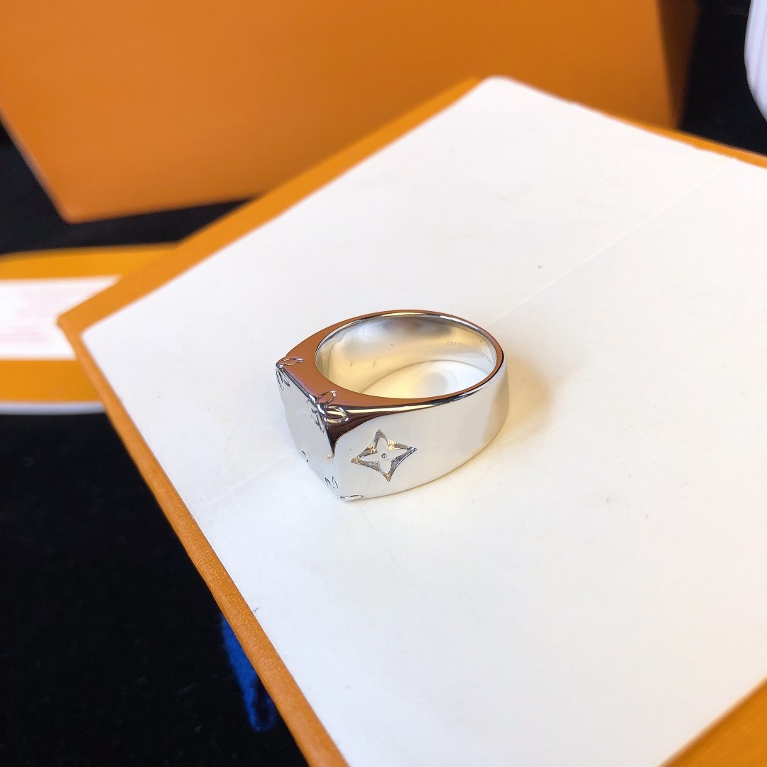 Designer ring sterling r men's ring personalized punk style fashion nightclub couple jewelry hollow cross shape send a gift of lover, Silver
Designer ring sterling r men's ring personalized punk style fashion nightclub couple jewelry hollow cross shape send a gift of lover, Silver