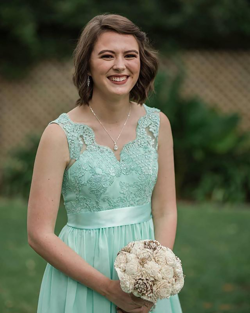 Mint Green Country Long Dresses with Sash 2021 Lace Chiffon V-neck Full length Fairy Bohemian Garden Junior Bridesmaid Gowns 0509