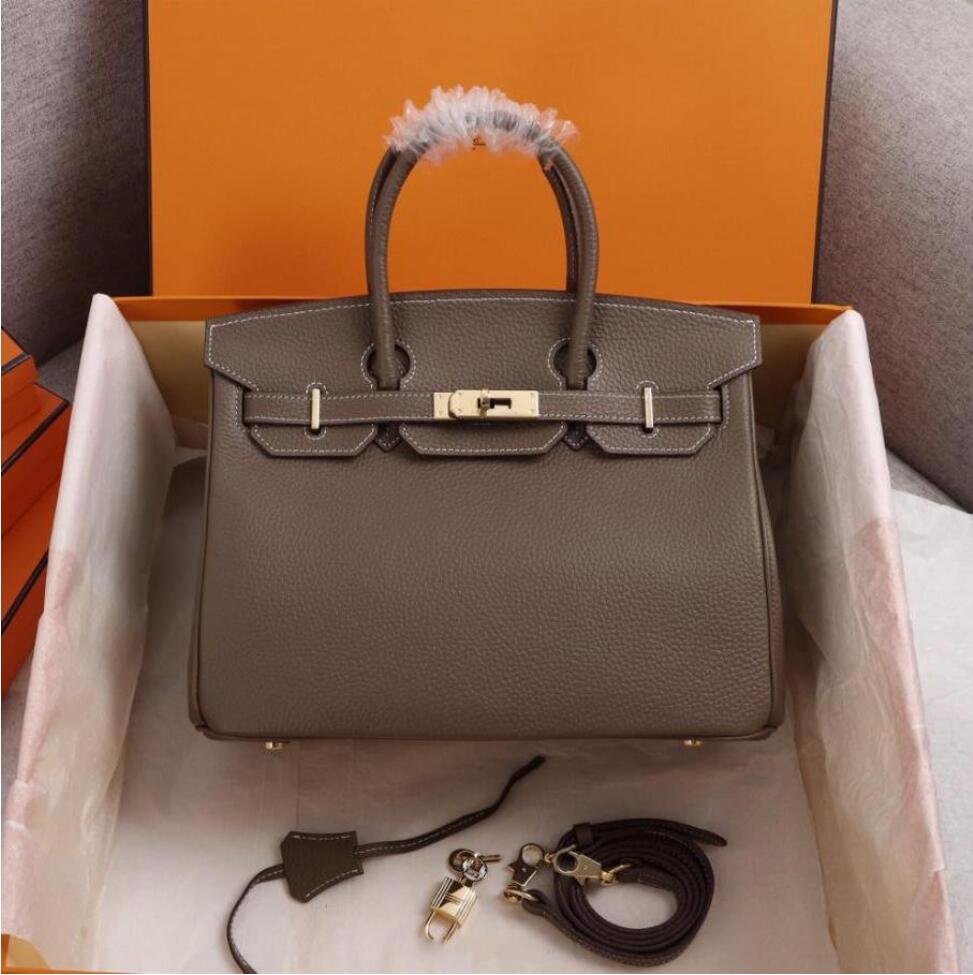5A Fashion purse Women Totes Shoulder bags birkin Cowskin Genuine leather Handbag Scarf Charm shoulders straps bag Luxurys, Box
5A Fashion purse Women Totes Shoulder bags birkin Cowskin Genuine leather Handbag Scarf Charm shoulders straps bag Luxurys, Box