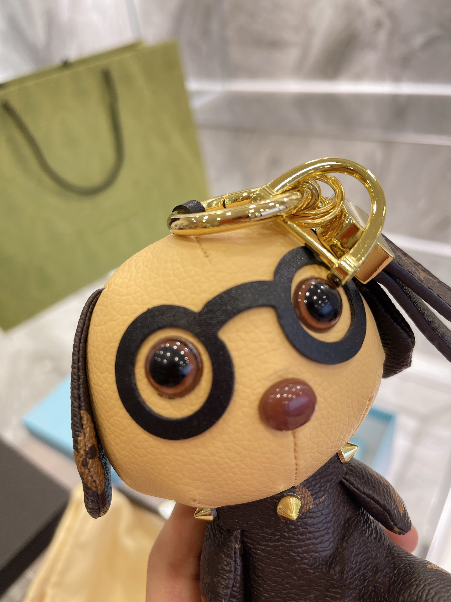 cartoon dog shape zipper Key Rings buckles Men Womens Bags Pendant Accessories Fashion Keys Buckle Car Keychain Handmade Leather Keychains 2 Color, Slivery;golden
cartoon dog shape zipper Key Rings buckles Men Womens Bags Pendant Accessories Fashion Keys Buckle Car Keychain Handmade Leather Keychains 2 Color, Slivery;golden